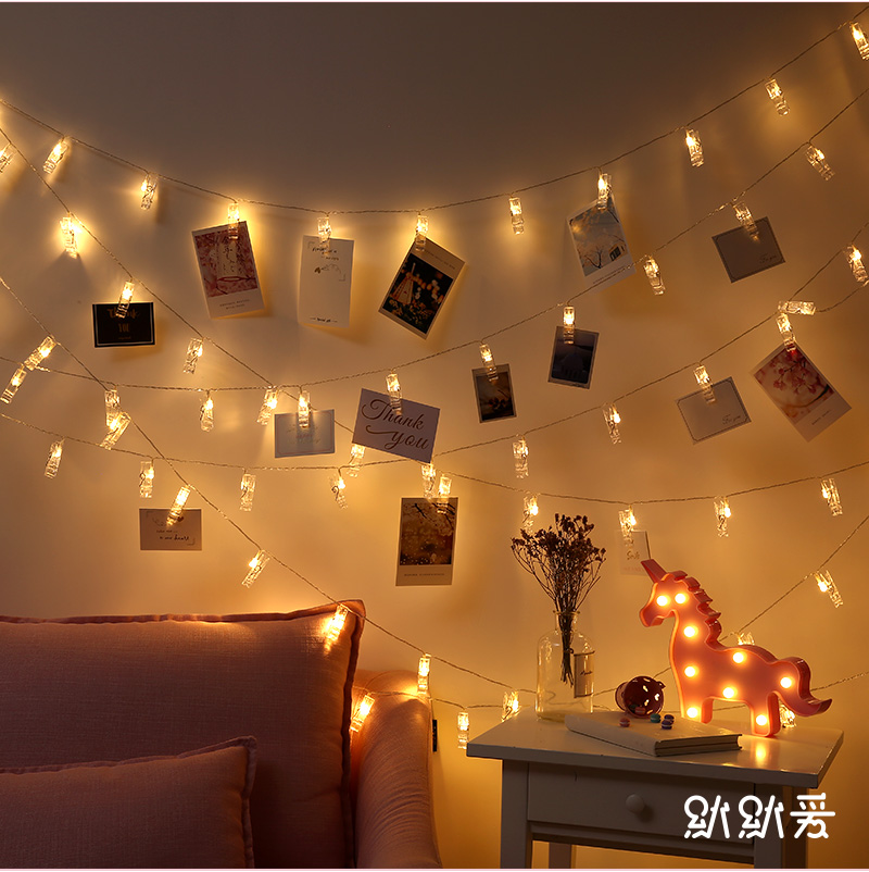 简单的彩灯卧室挂法图片