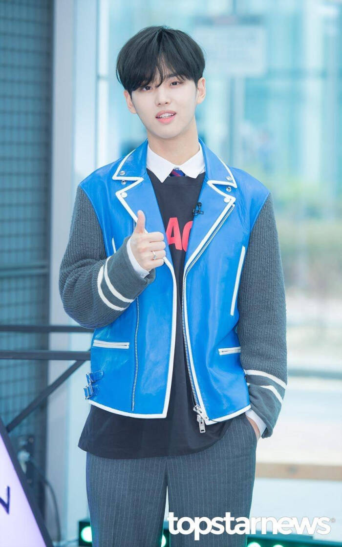 pentagon 梁洪硕(hongsuk)
