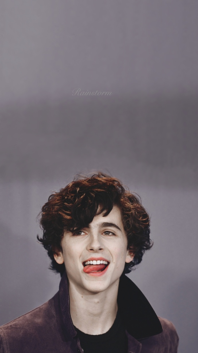 蒂莫西·柴勒梅德timothéechalamet(请以你的名字呼唤我)