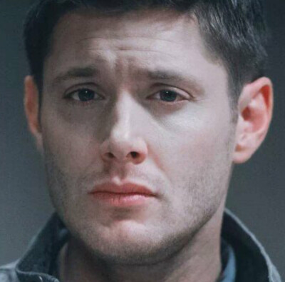 jensen ackles dean winchester spn 邪恶力量 头像 转自名人朋友圈