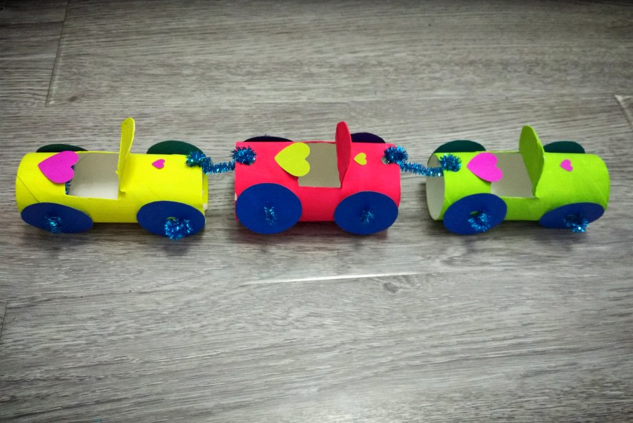 纸筒小汽车