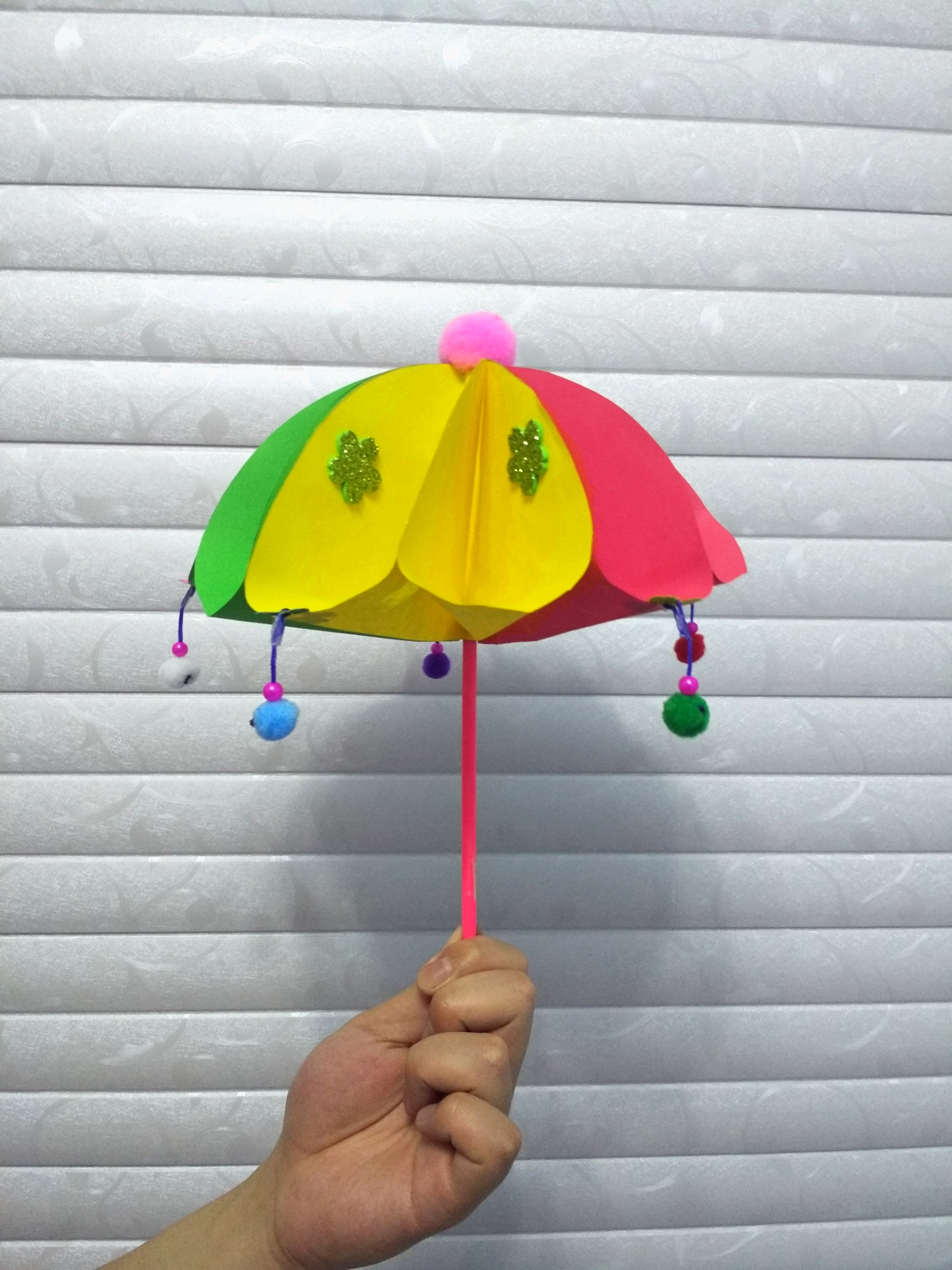 折纸雨伞