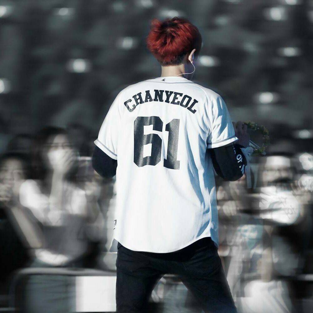 ulyze-13背影朴灿烈 chanyeol