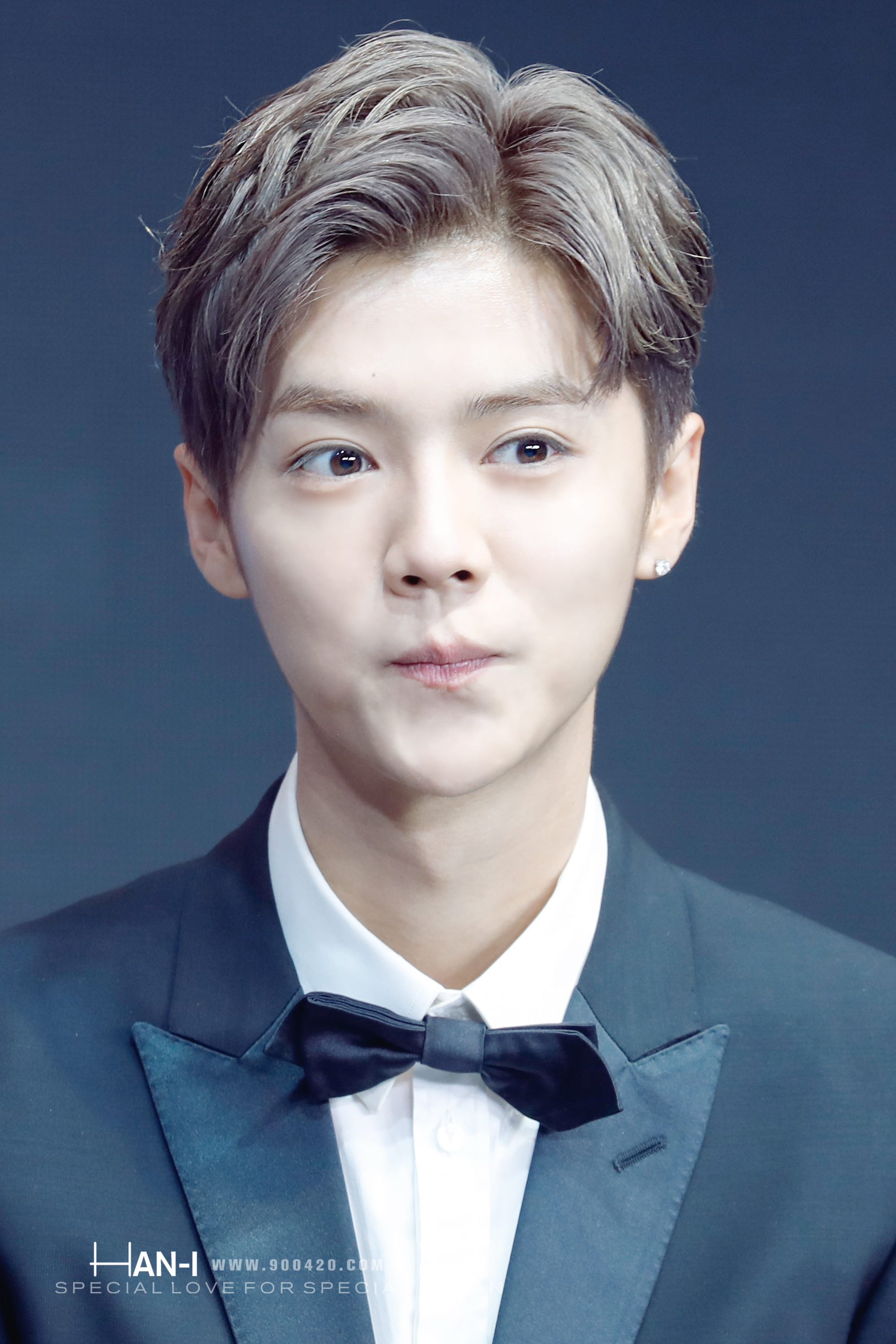 2018年4月22日 9:44   关注  鹿晗 评论 收藏