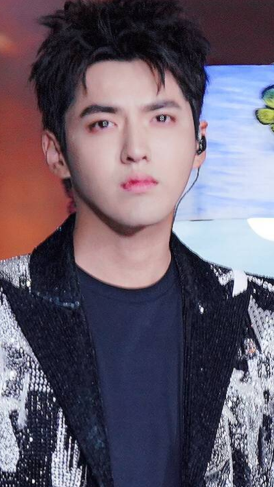 吴亦凡 kris 壁纸 明星制作人 综艺男神 美男帅哥 中国有嘻哈 中国