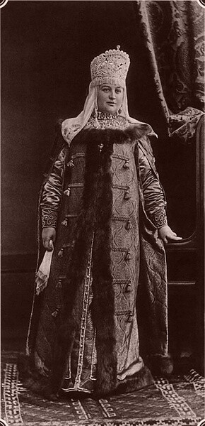 沙俄时期的贵族服饰图片