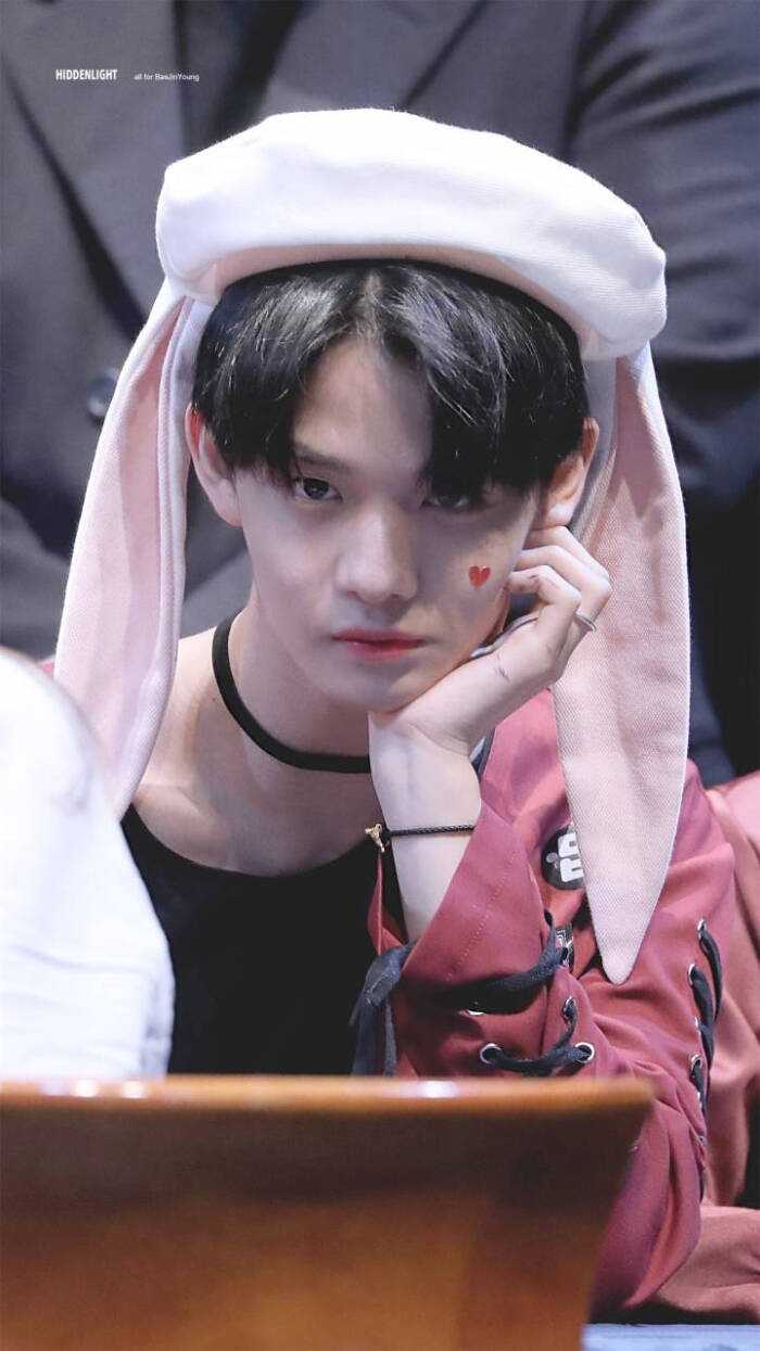 wanna one 裴珍映