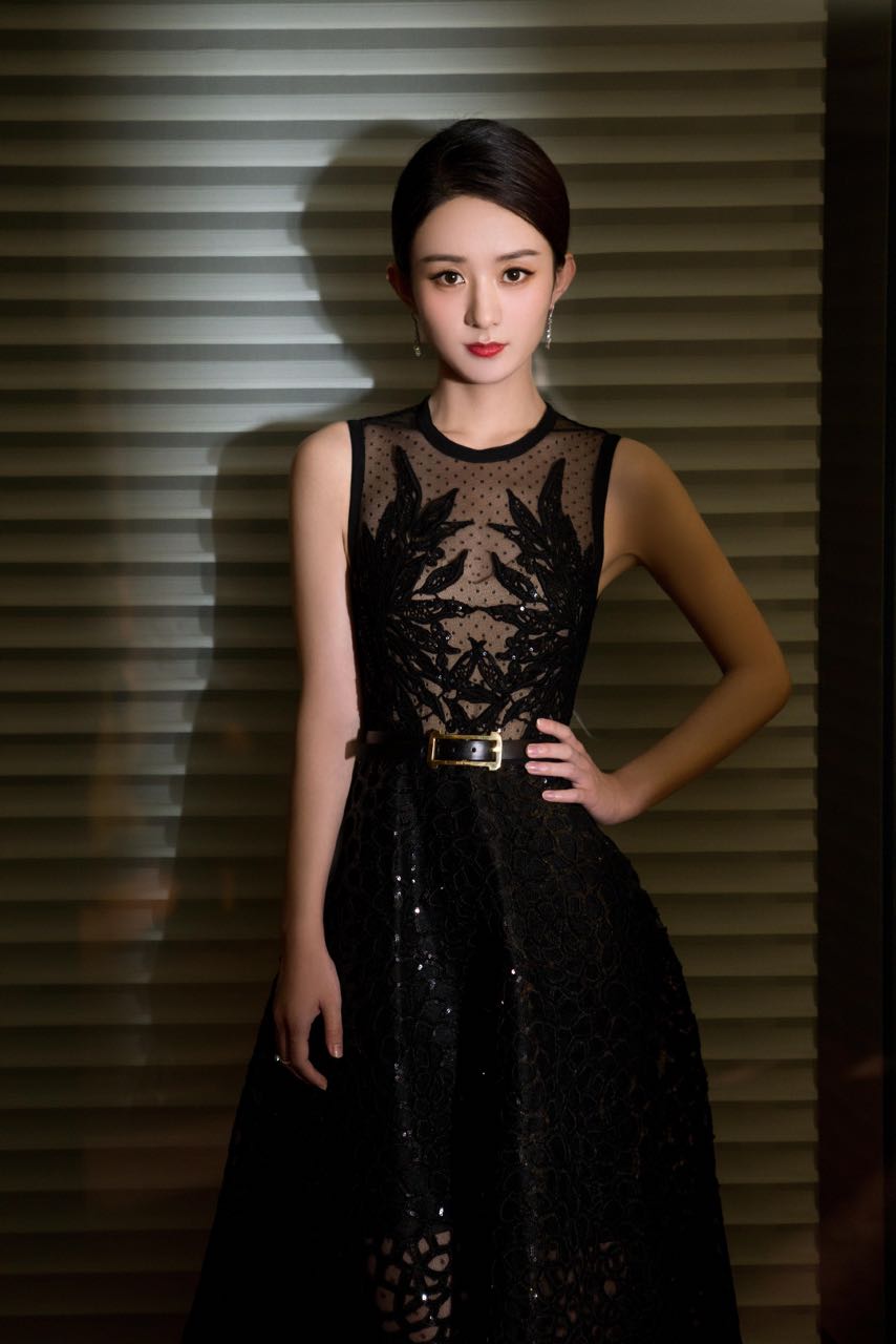 赵丽颖礼服