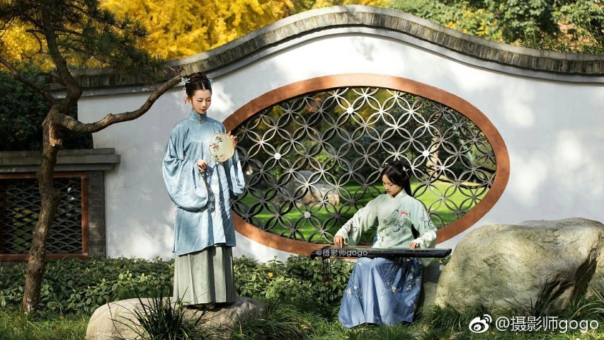 身影洗尽留故人,抚琴会考送胭脂.上海市2010理中地年初起舞图片