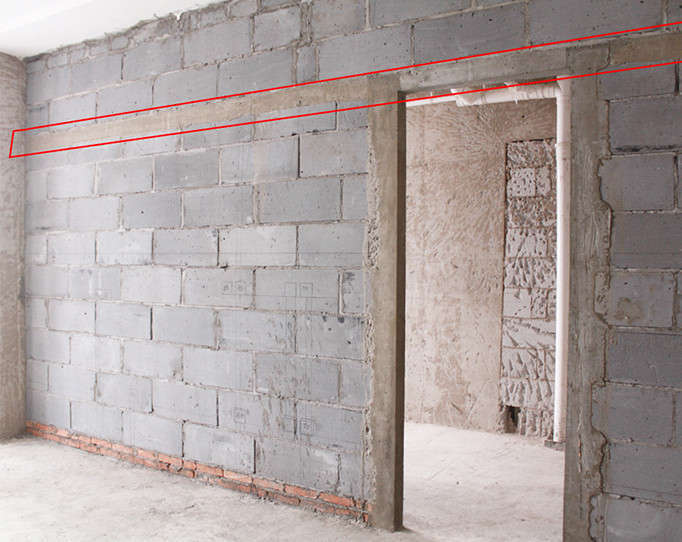 所有新砌墙体超过三米必须做板带工艺,保证墙体的牢固度,以保证居住