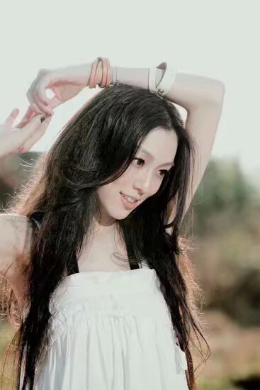 范玮琪(fan fan,1976年3月18日出生于美国俄亥俄州,华语流行乐女歌手
