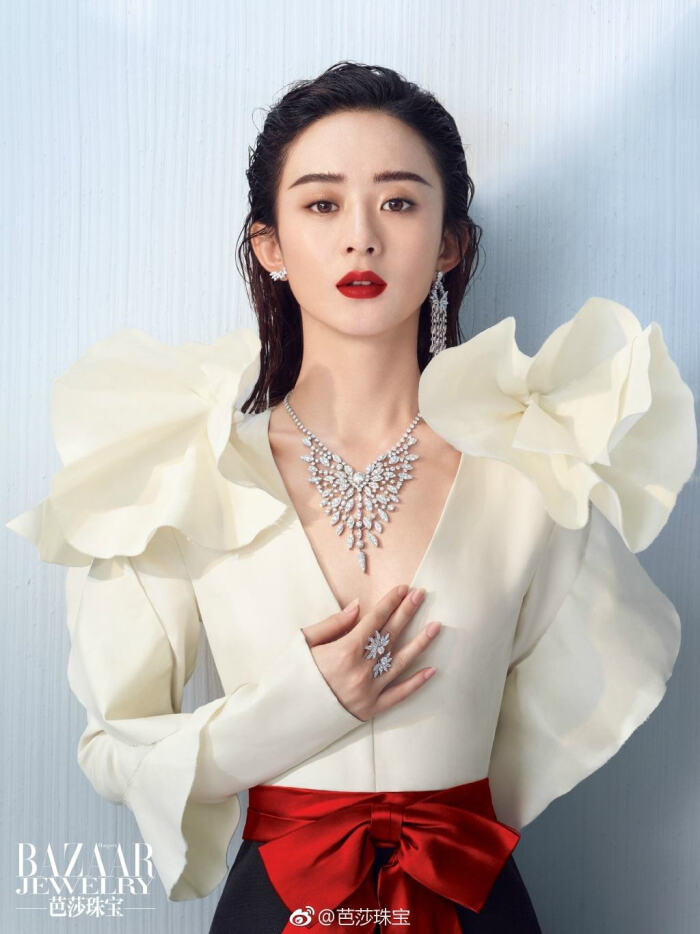 赵丽颖,1987年10月16日出生于河北省廊坊市,中国内地影视女演员