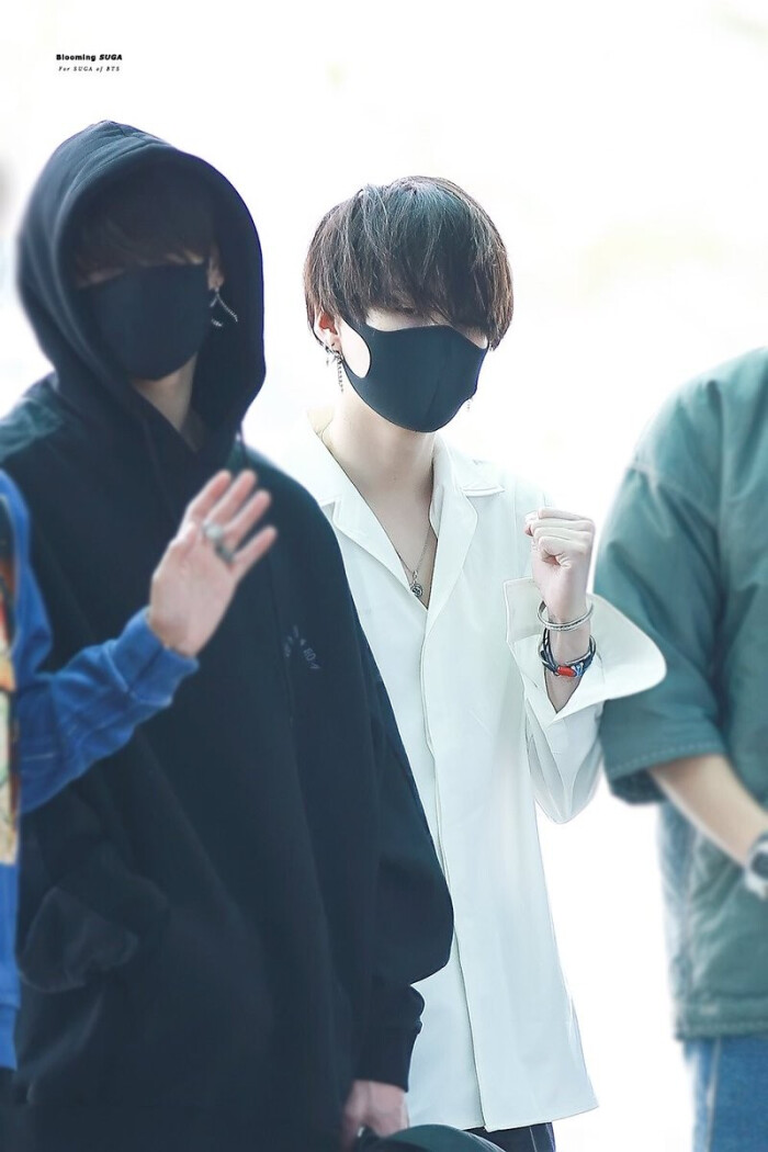 suga 闵玧其 bts 防弹少年团 180514 仁川机场出境图