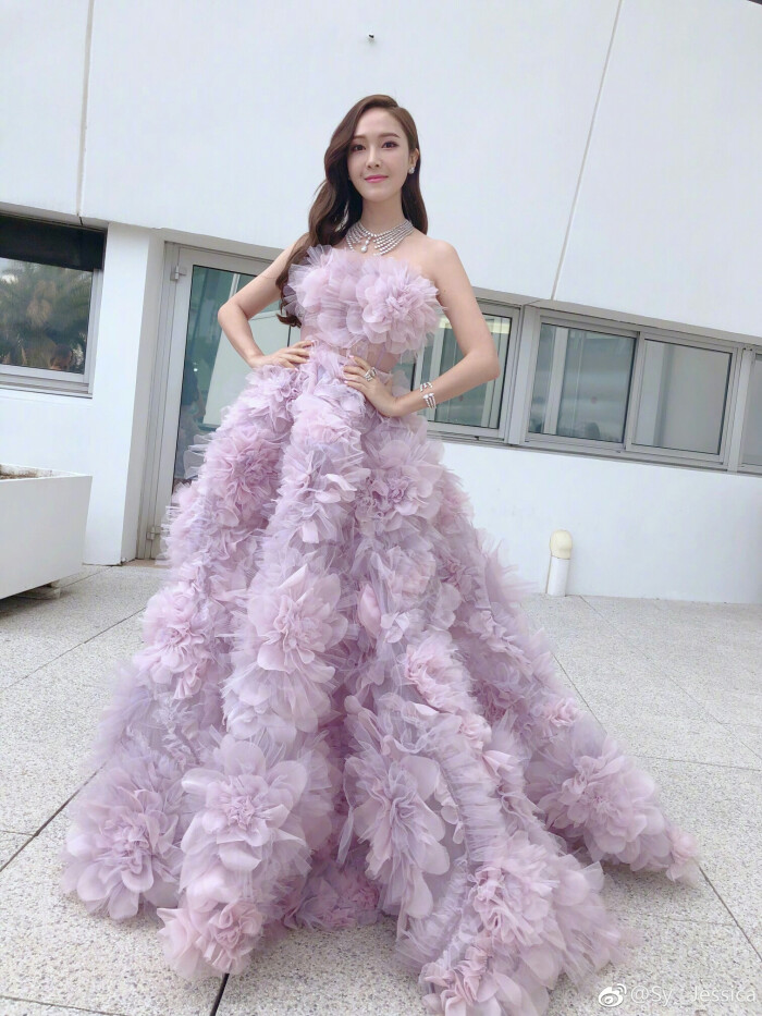 郑秀妍jessica微博更新