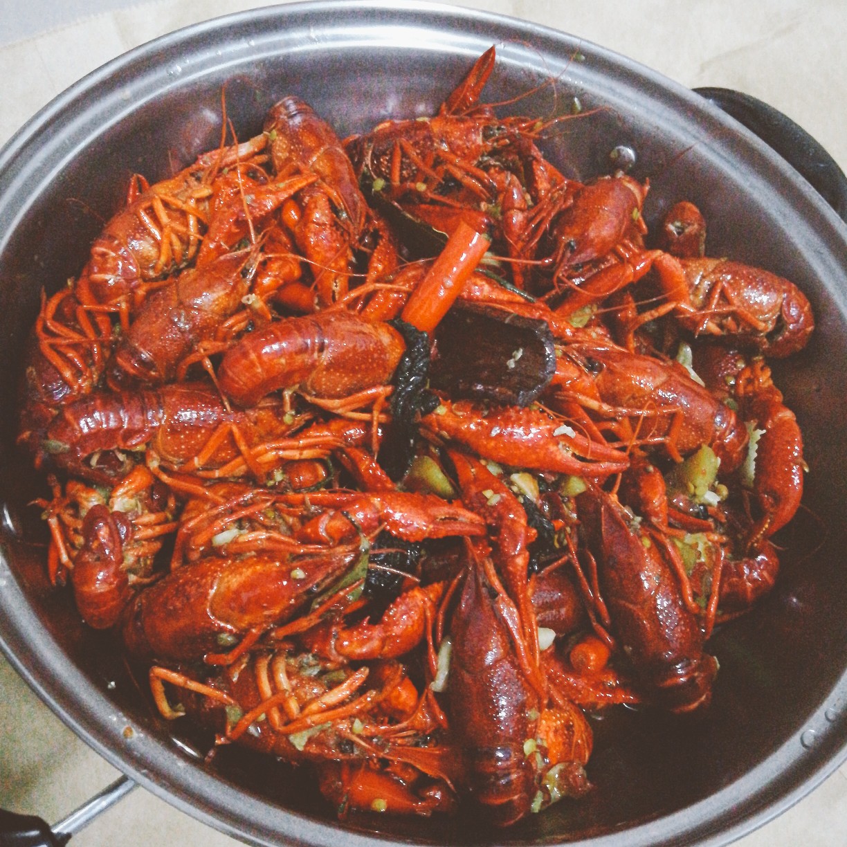 小龙虾大餐!吹爆!