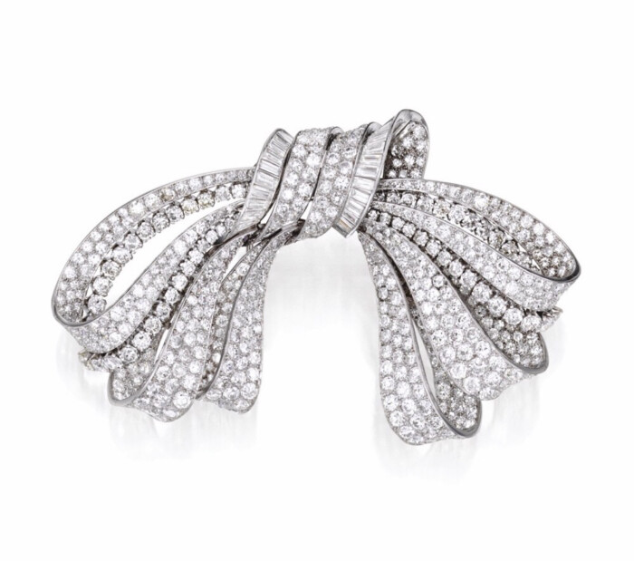 蝴蝶结造型胸针,by van cleef & arpels,1942年
