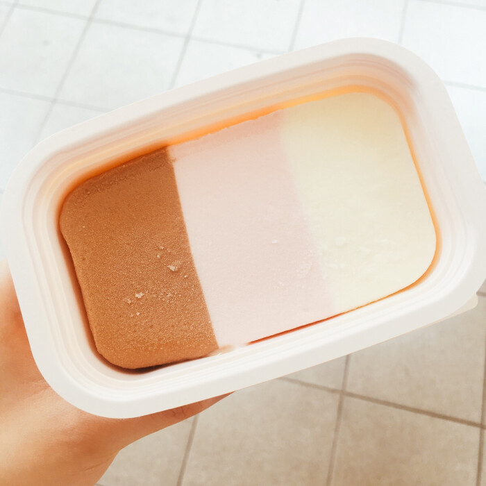 三色雪糕