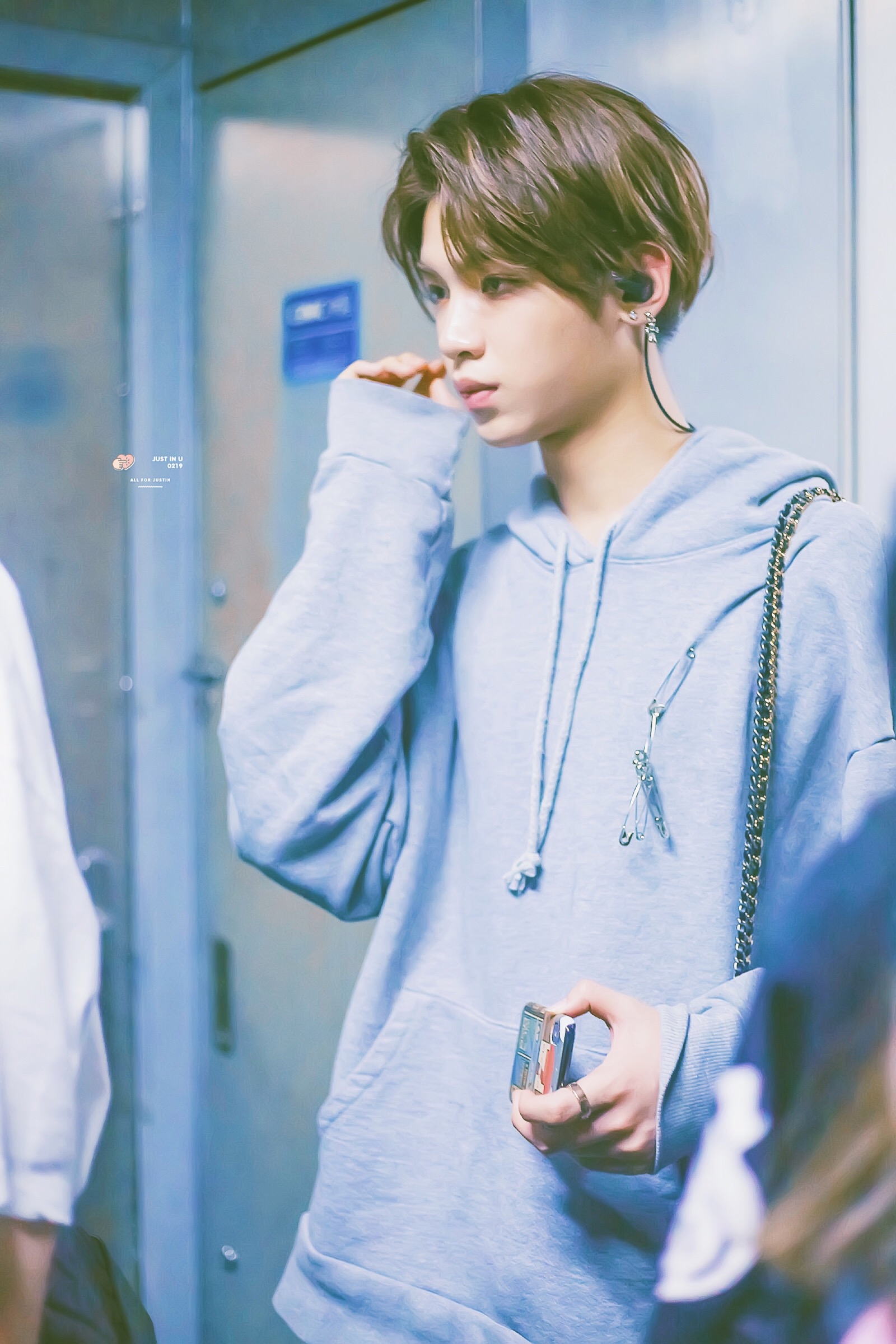 justin黄明昊