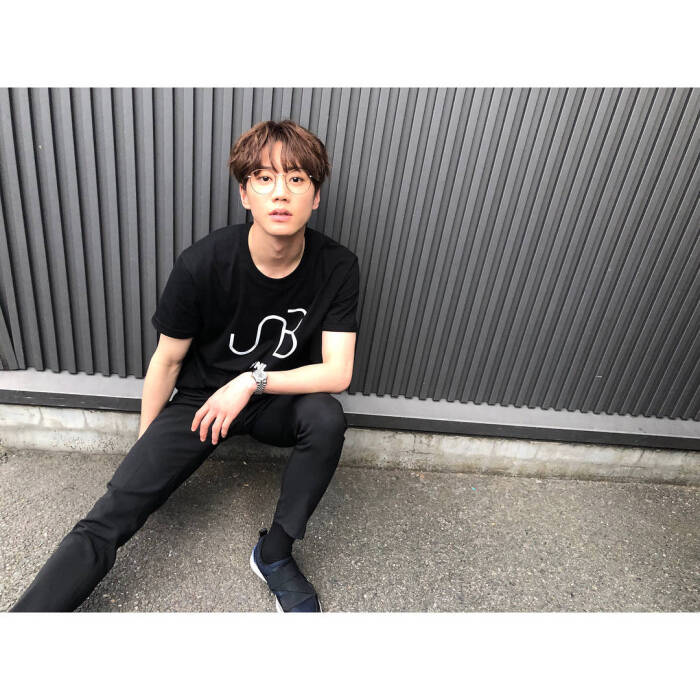 李浚荣ukissunbtheunit