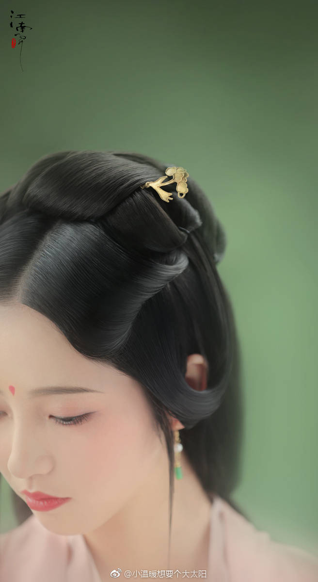古装·汉服出镜:小温暖想要个大太阳诗作 | @莲沐初光摄影 | @摄影师