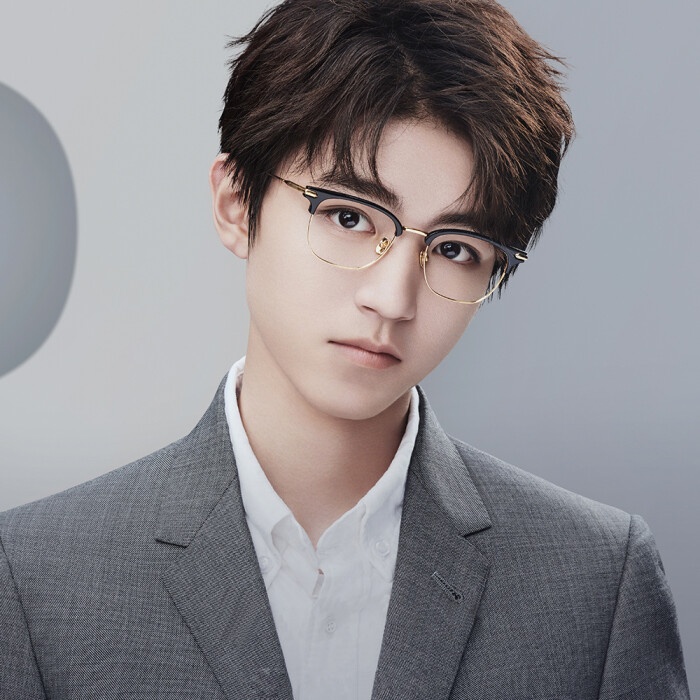 王俊凯xbolon暴龙眼镜