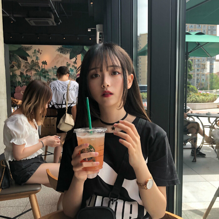 韩系 女生 欧美 半身 唯美 遮脸 镜子照 中式风 安静 可爱 卖萌 个性