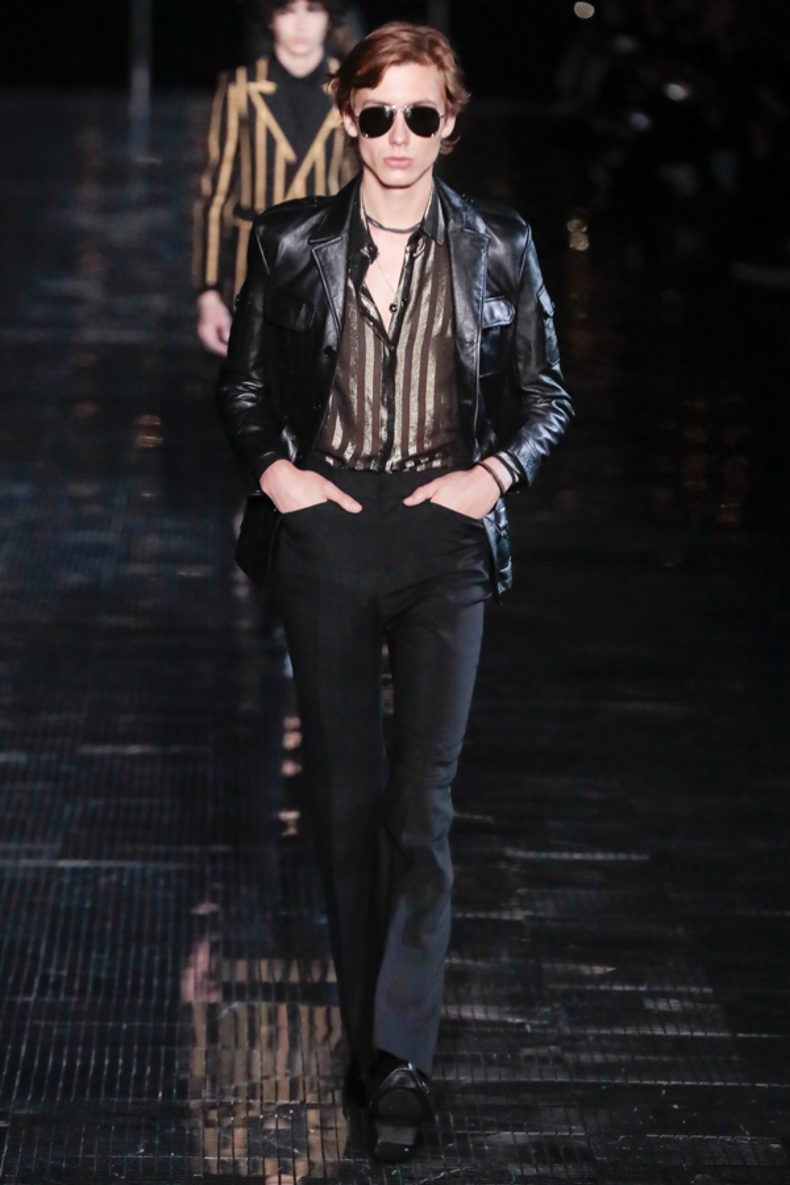 saint laurent(圣罗兰)移师纽约举行2019春夏系列男装秀