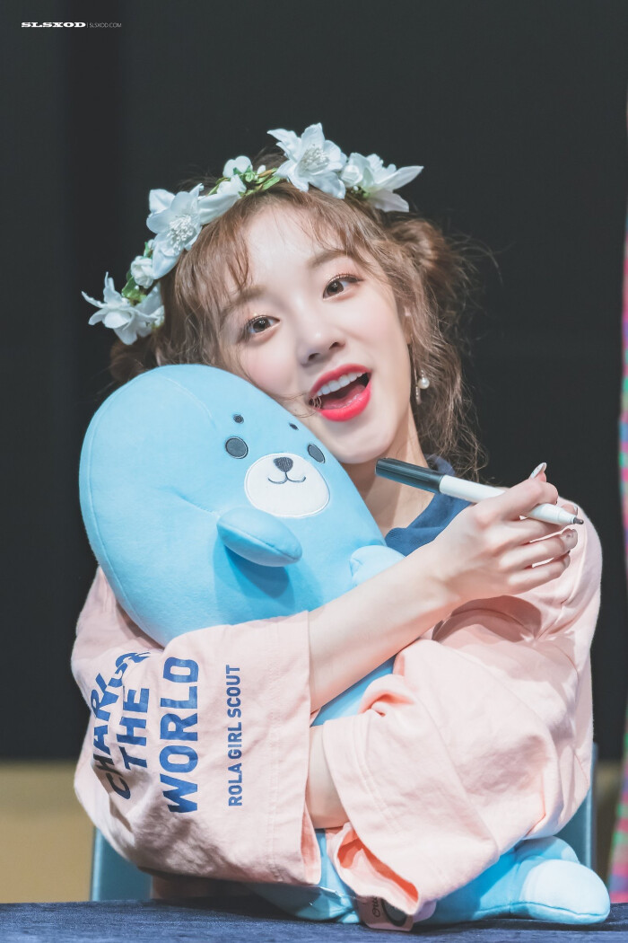 宋雨琦 180610 建大签售会饭拍 (cr:slsxod)