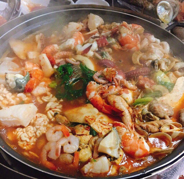 baoli胃plubs韩国传说烤肉丸子火锅饺子小章鱼虾烤鱼蟒蛇美食拉面图片