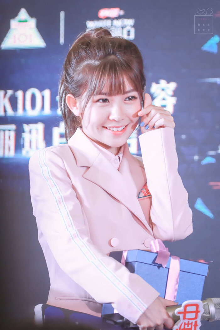 赖美云 