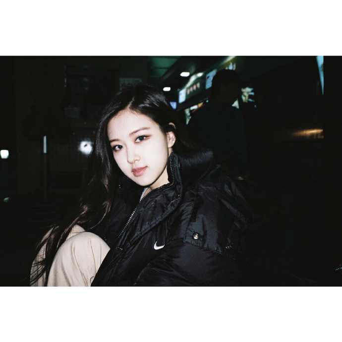 171127 blackpinkofficial ins更新 rose