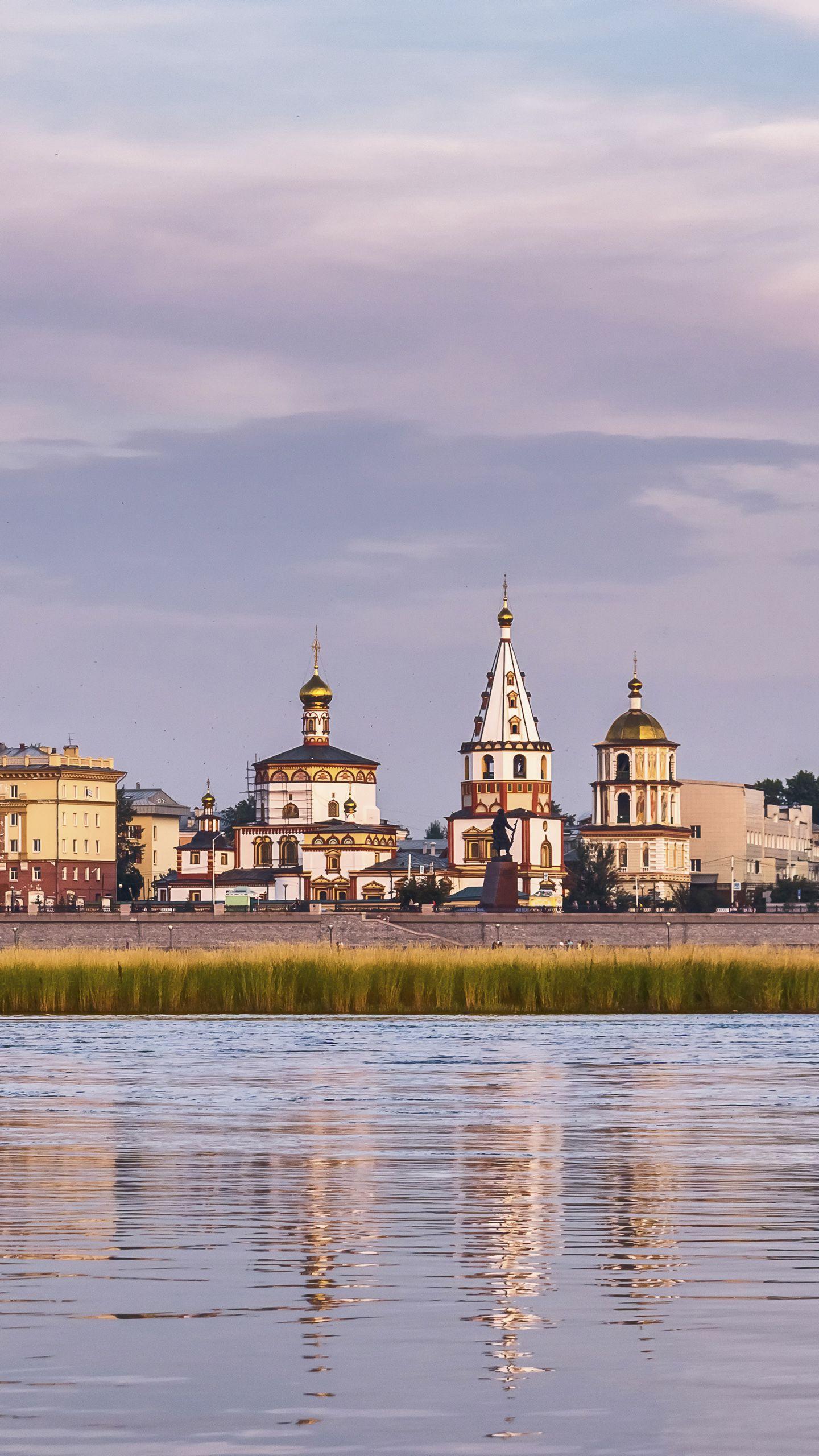 俄罗斯伊尔库茨克,位于贝加尔湖南端,是东西伯利亚第二大城市,被称为"