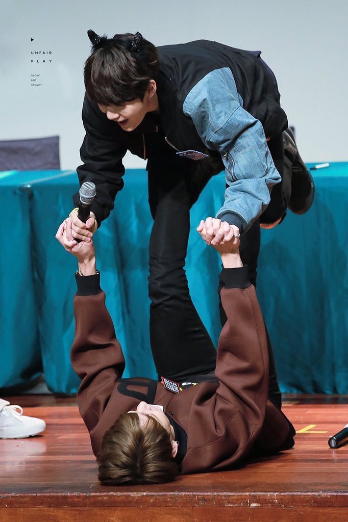 jungkook 田柾国&suga 闵玧其 bts 防弹少年团 背背抱抱举高高 糖果