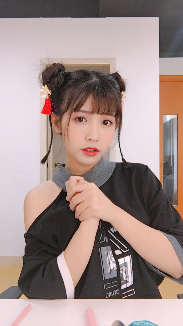 赖美云 