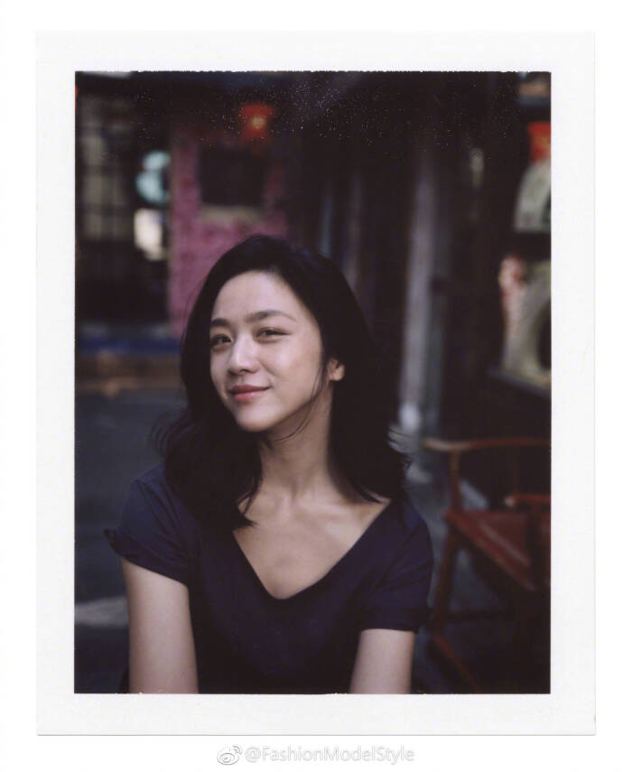 汤唯女生头像#peaceceleb# style | 上海街头的素颜汤唯