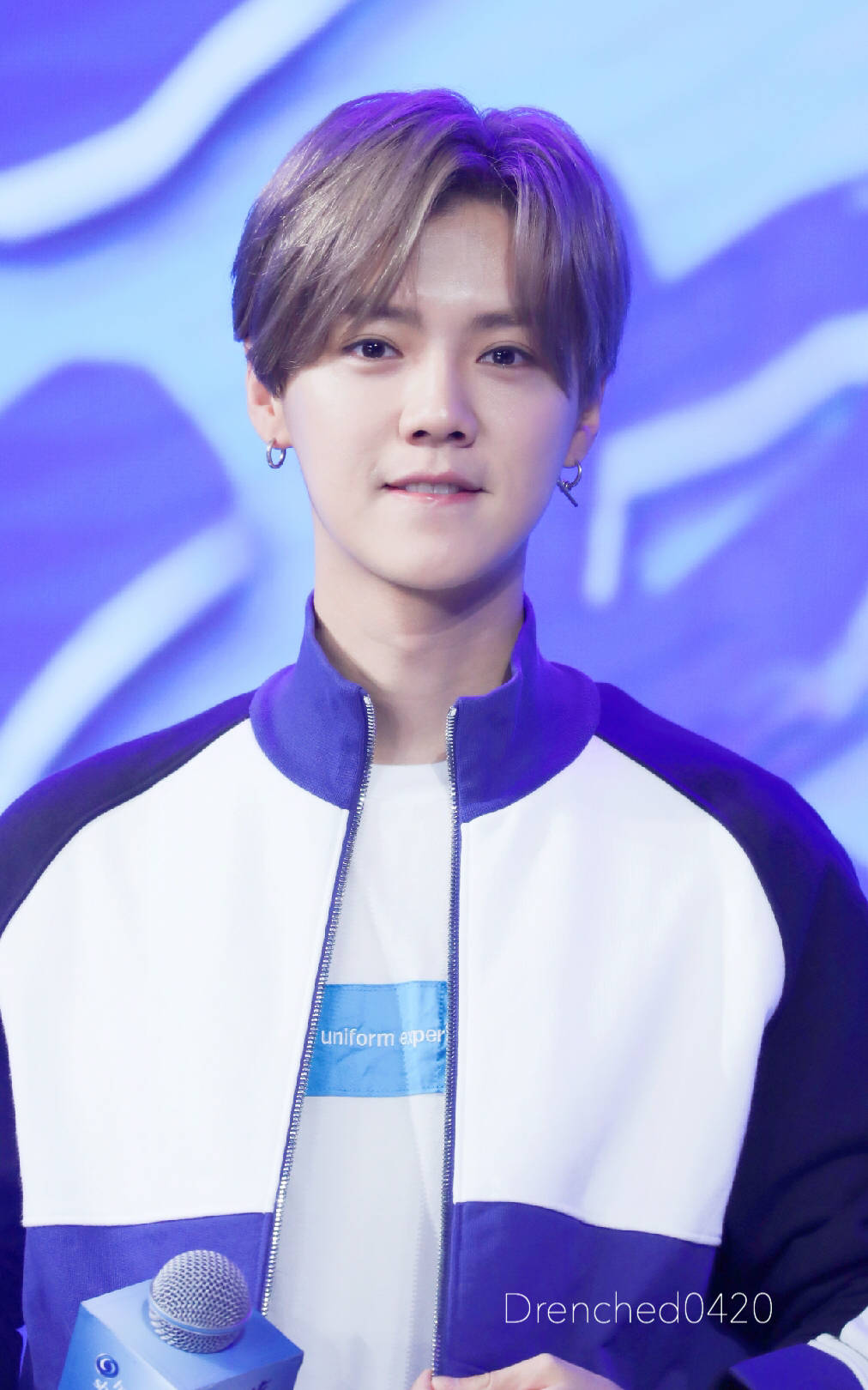 鹿晗# 海飞丝发布会.
