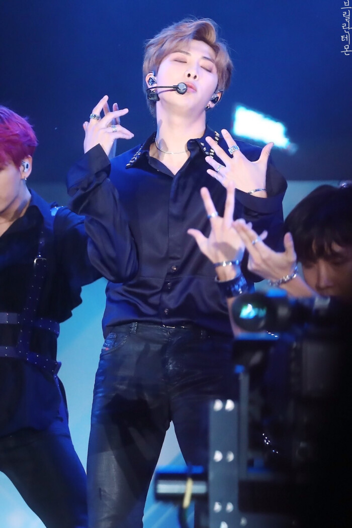 180622 乐天家族演唱会 防弹少年团 金南俊