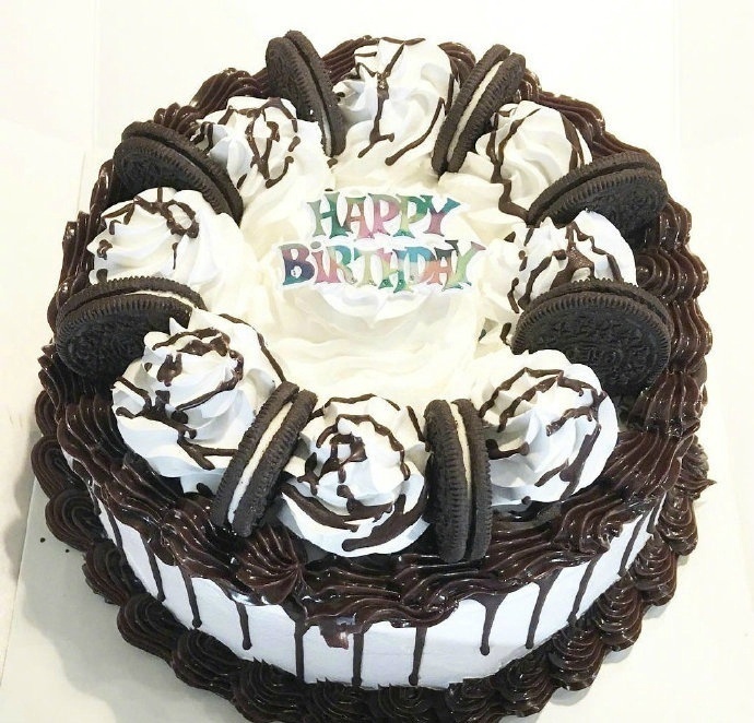 ice cream cake,dumb dumb oreo ice cream cake 奥利奥冰激凌蛋糕