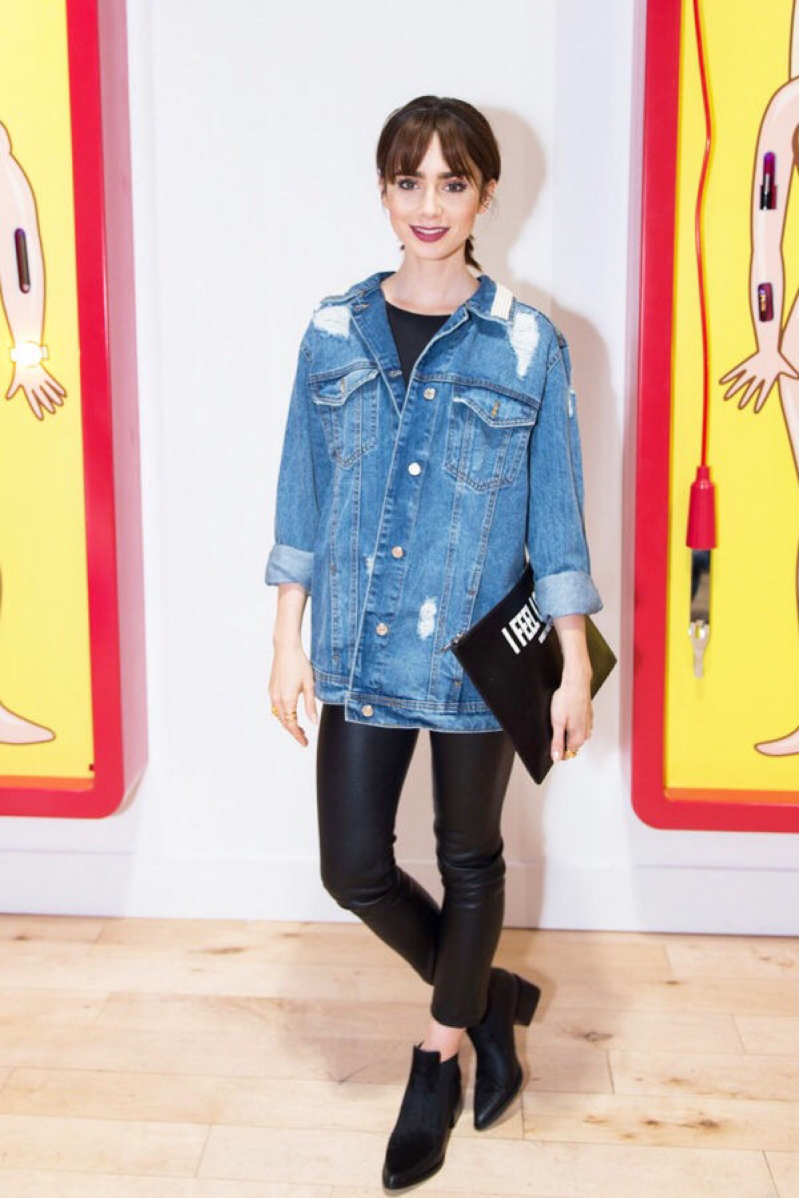 丽莉·柯林斯 (lily collins)