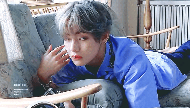 v 金泰亨 bts 防弹少年团 2017防弹回忆录 让人心动般的存在