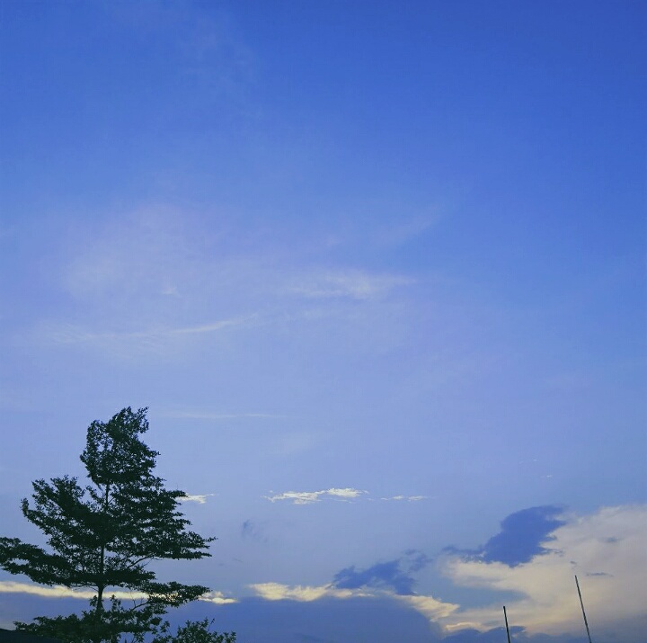 风景图/壁纸/蓝天白云/背景图图片