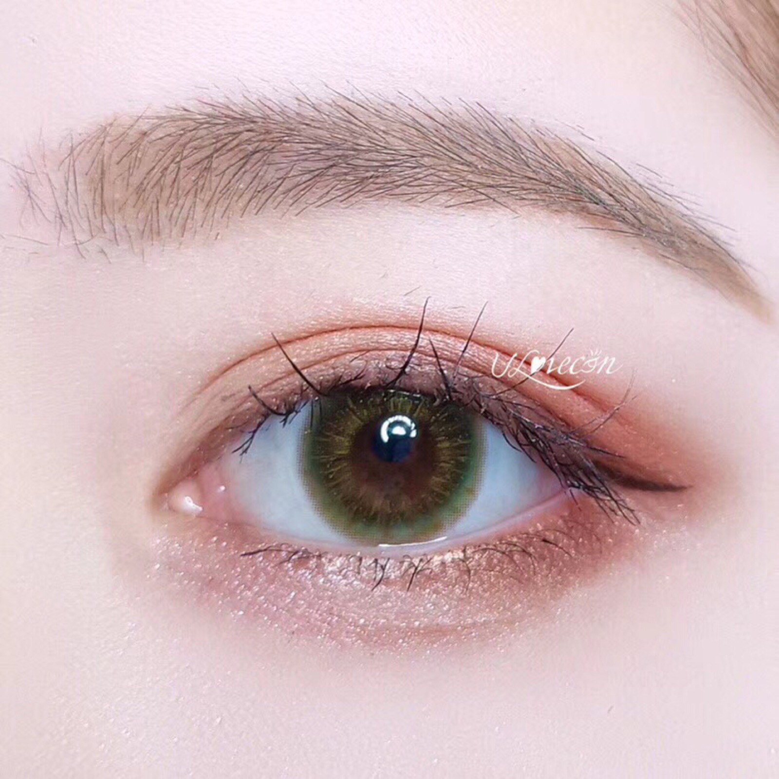 这几款美瞳是我最近觉得上眼效果最漂亮的色,我呢是比较喜欢有颜色的