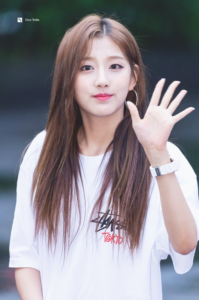 lovelyz 郑艺仁