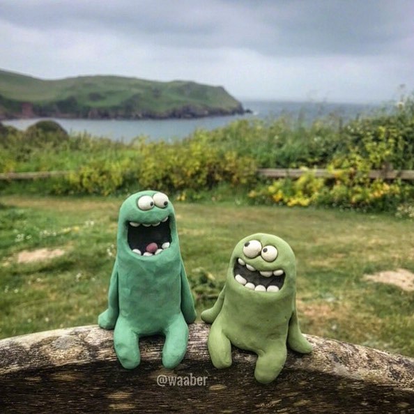 呆萌小怪兽 ins:waaber