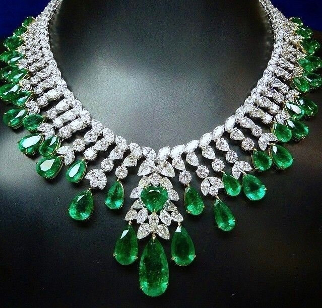 祖母绿古董项链