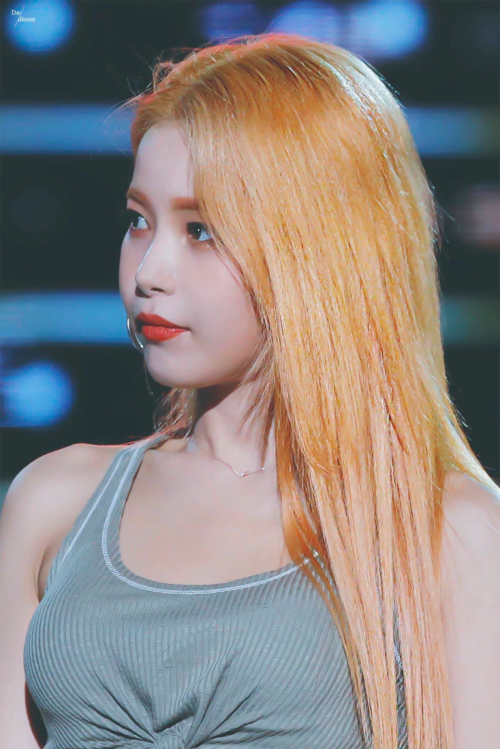 mamamoo solar