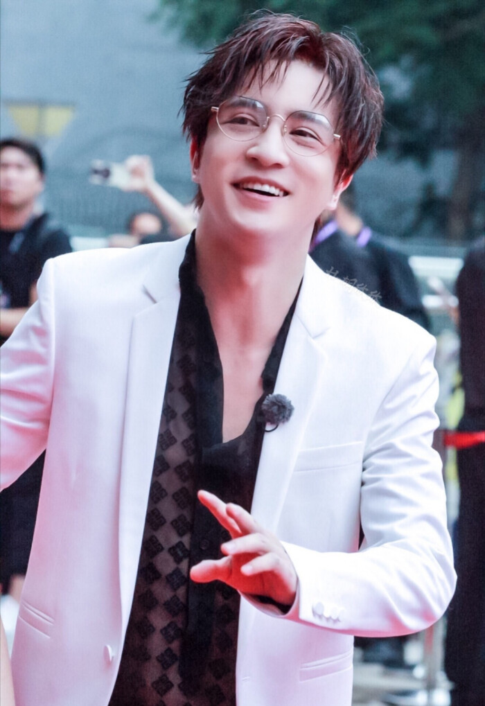 跨界歌王薛之谦