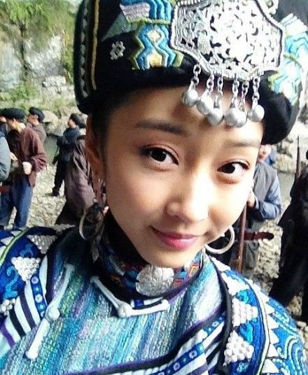2013年,参演传奇电视剧《舞乐古装》.陈白露电视剧床戏图片
