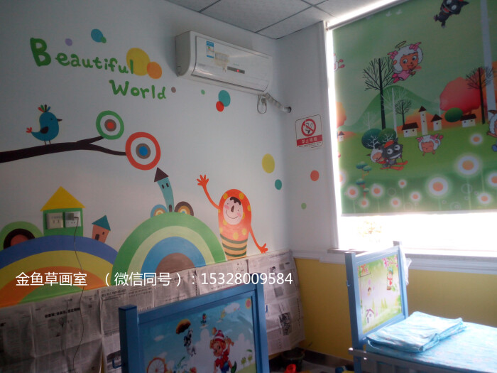 藏缘情设计师建议做幼儿园墙绘时,选用天蓝色或者是水蓝色最为适宜.