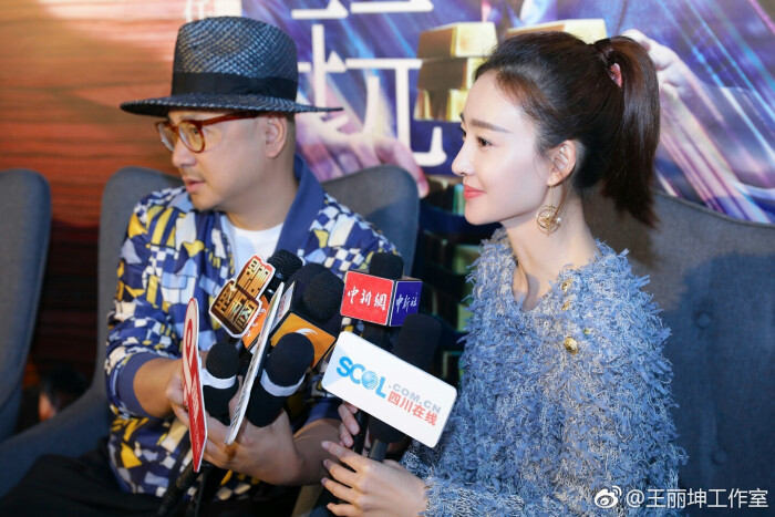 《幕后青年》的主创人员之一启动受邀四川省第六届#爱情电影周#参加玩家电影网那智图片